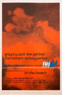 دانلود فیلم On the Beach 1959399529-1425543254